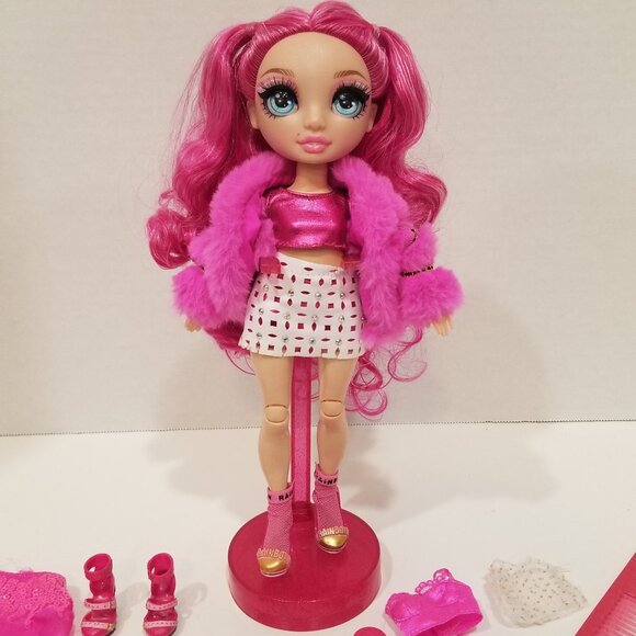 Rainbow High Fashion Doll Stella Monroe (Fuchsia), EUC - Picture 1 of 11